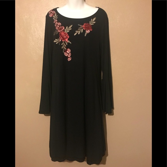 Spense Dresses & Skirts - 💥2-Hour 1/2 off Sale💥 Spense  dress size Med
